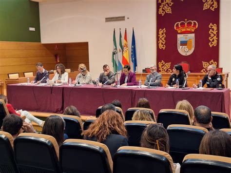 mujeres en torremolinos|La Mujer en Torremolinos